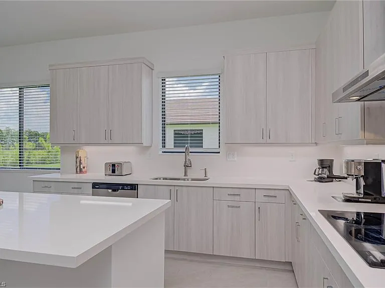 5026 Ofanto Ln — Photo 24