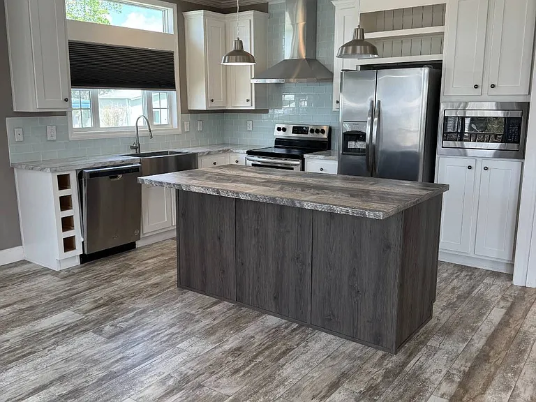 134 Clover Ct — Photo 4