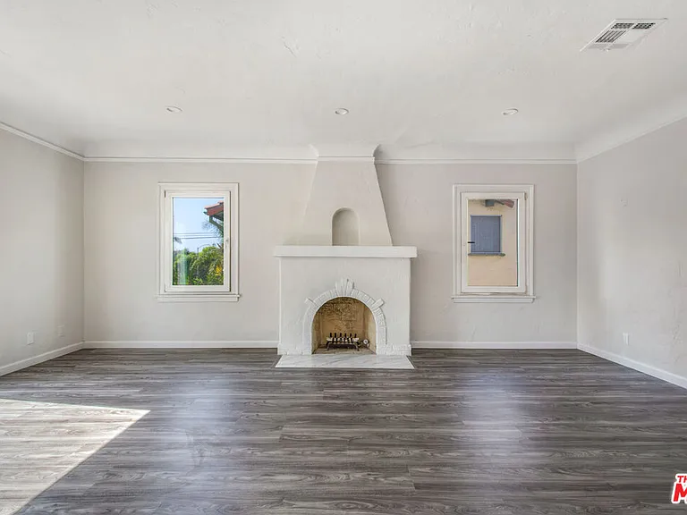 6089 Horner St — Photo 4