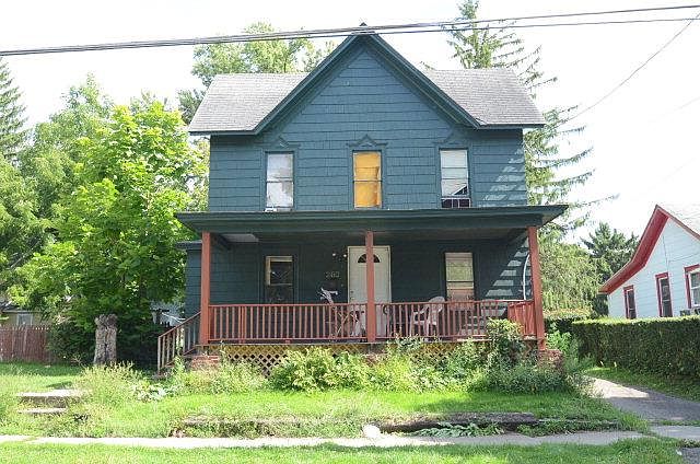 1st image of 260 Horner St