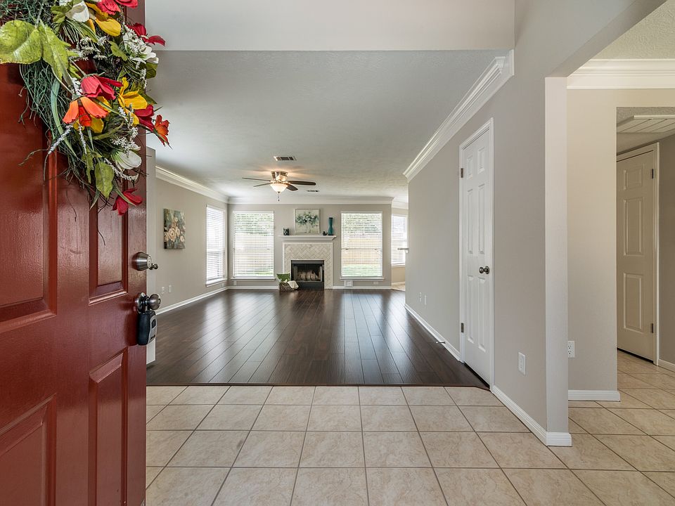 1st image of 11442 Gullwood Dr