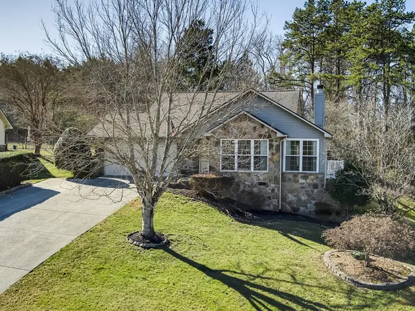107 Warbler Ct, Vonore, TN 37885
