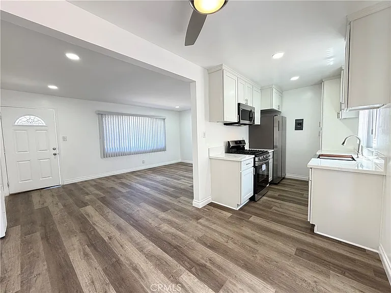 21030 Reynolds Dr #4 — Photo 12