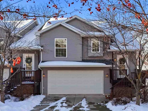 955 Twilight Dr, North Liberty, IA 52317