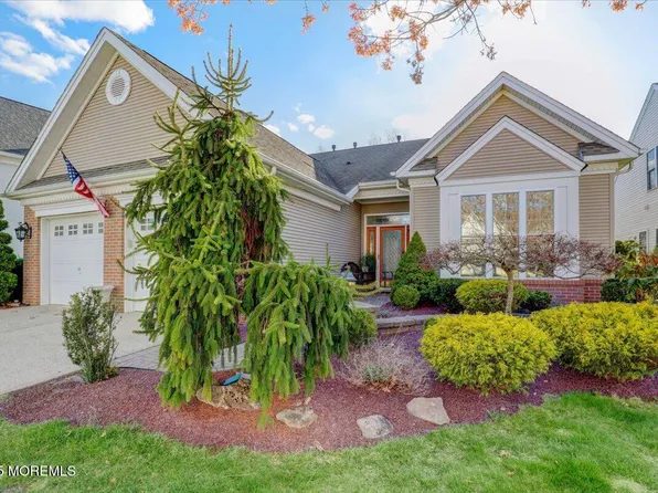 36 Sawgrass Street, Jackson, NJ 08527