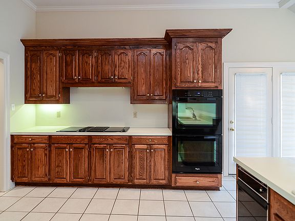 4th image of 5616 Lake Side Dr