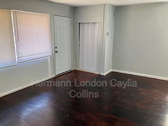 3rd image of 9839 Medford Dr