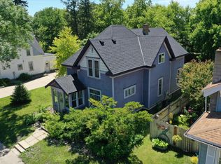 810 4th St SW, Willmar, MN 56201