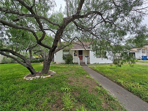 4th image of 721 E Lewis St