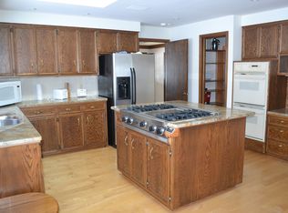 9 Butte Des Morts Ct, Appleton, WI 54914