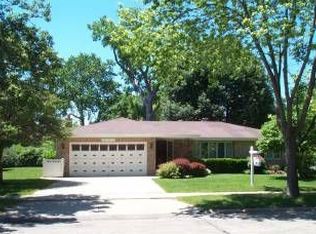 346 N Plum Grove Rd, Palatine, IL 60067