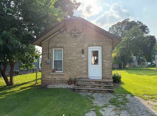 117 N Main St, Orfordville, WI 53576