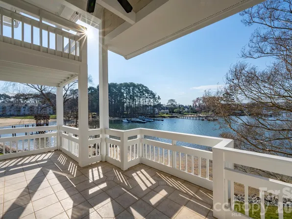 17925 Kings Point Dr APT B, Cornelius, NC 28031