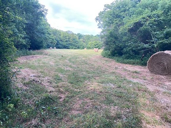 2nd image of 334 Cathcart Rd