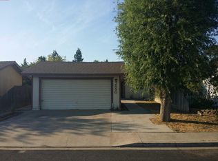 2550 W Victor Ave, Visalia, CA 93277