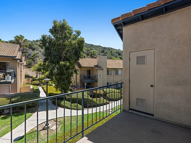 11239 Avenida De Los Lobos — Photo 6
