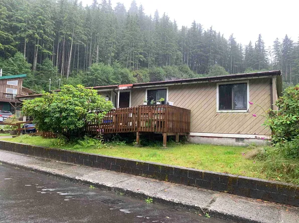 1120 E 4th St, Ketchikan, AK 99901