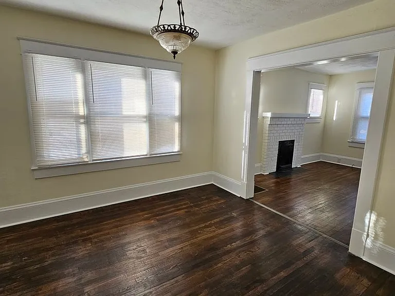 1012 Holton Pl — Photo 3