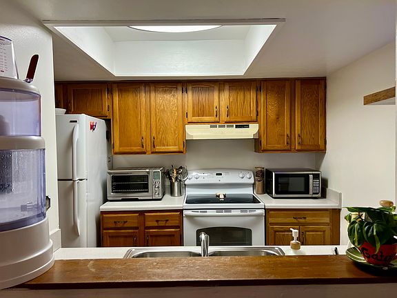 5th image of 900 SW 62nd Blvd APT I57
