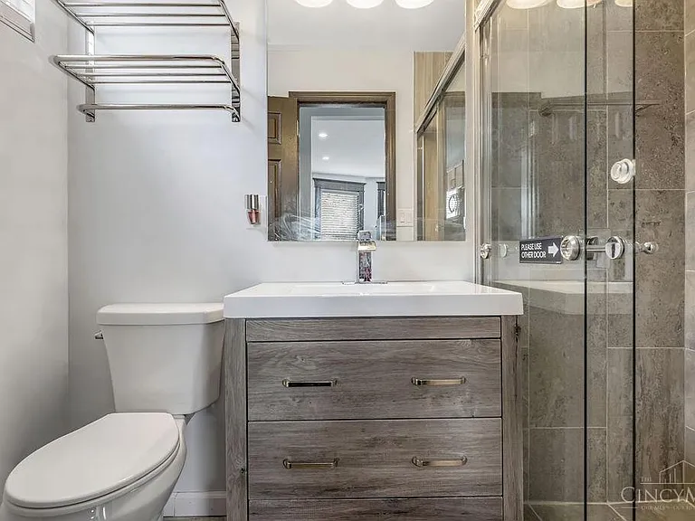 3481 Montgomery Rd — Photo 10