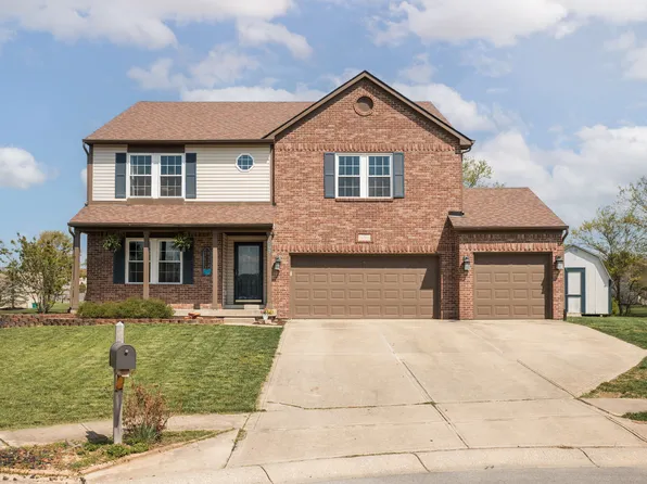 207 Waterview Dr, Mooresville, IN 46158