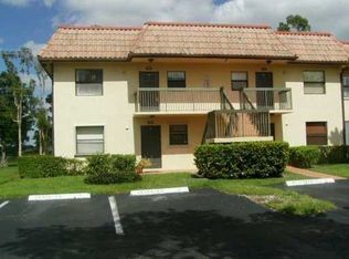 10362 NW 11th St #102, Pembroke Pines, FL 33026