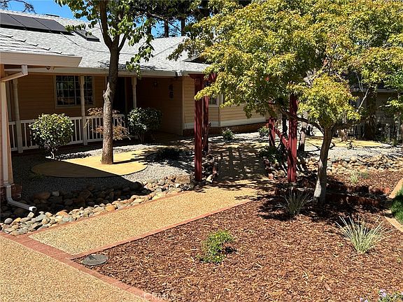 4th image of 87 Valley View Dr