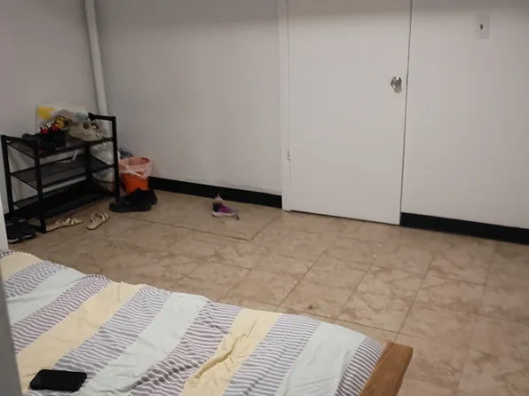 (undisclosed Address), Queens Village, NY 11427