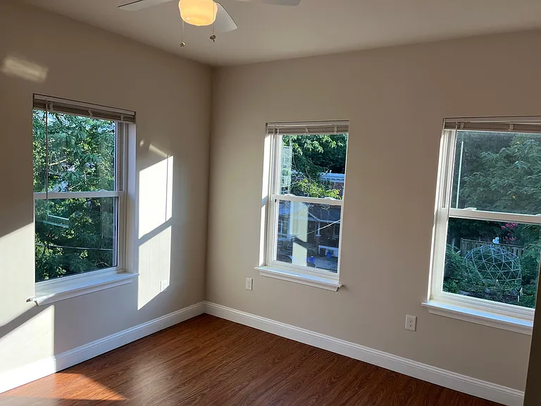 1204 S 46th St #2 — Photo 6