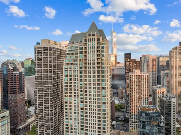 25 E Superior St APT 903, Chicago, IL 60611