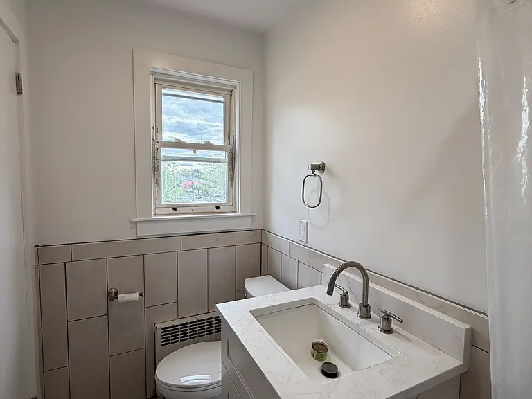 1020 Raritan Ave — Photo 13