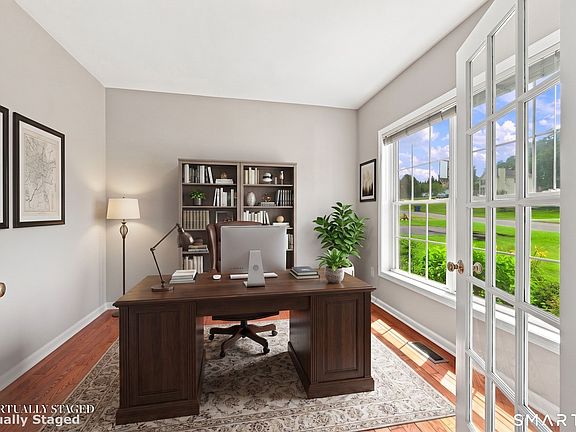 4th image of 63 Meadow Brook Road