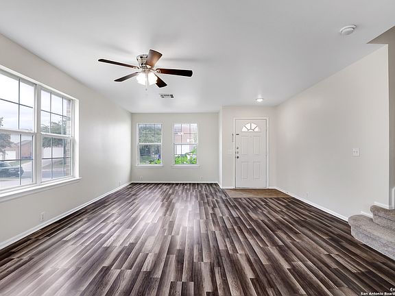 4th image of 3010 MCDONALD OAK