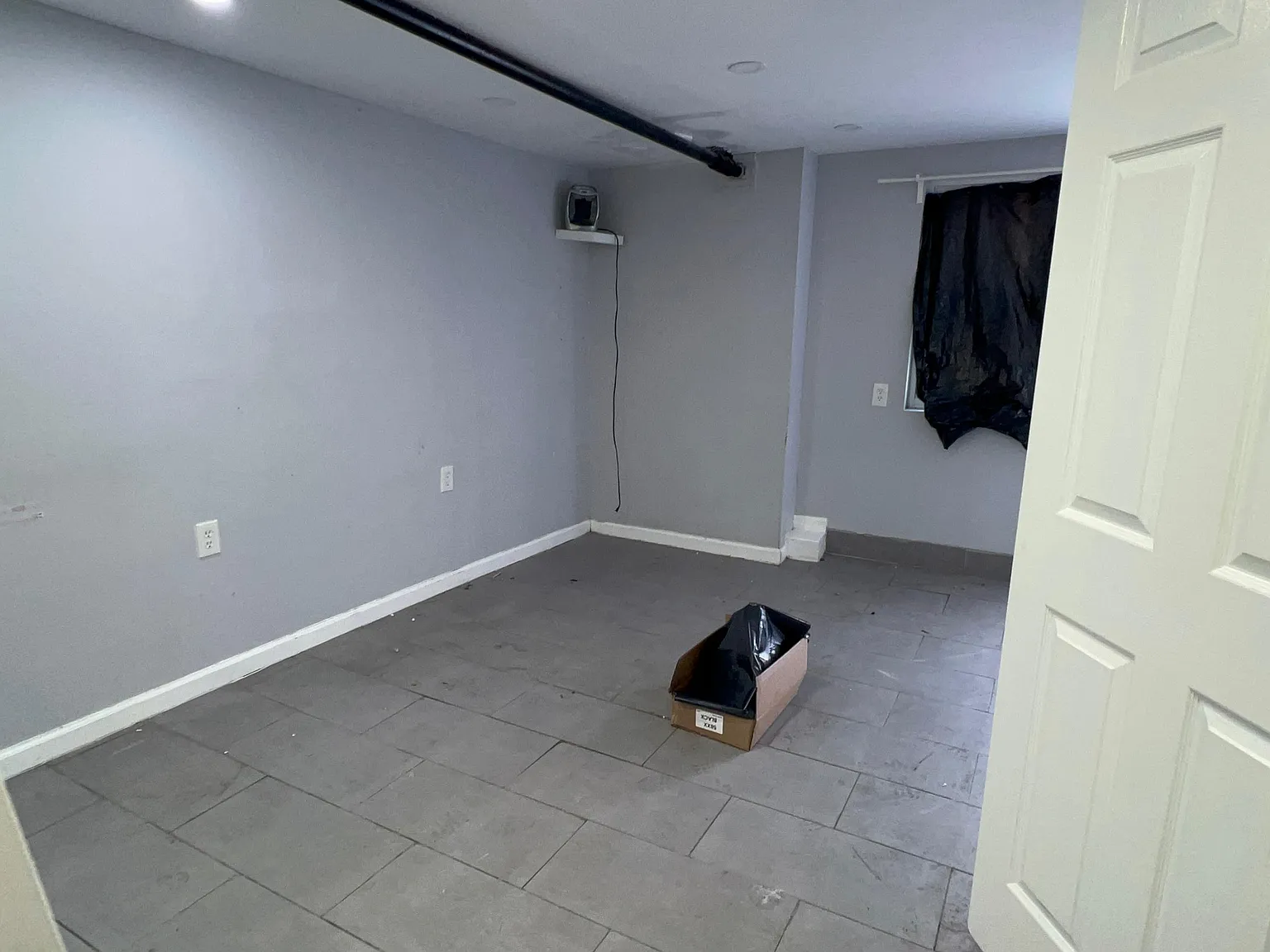 3 bed, $3,200 — Photo 2