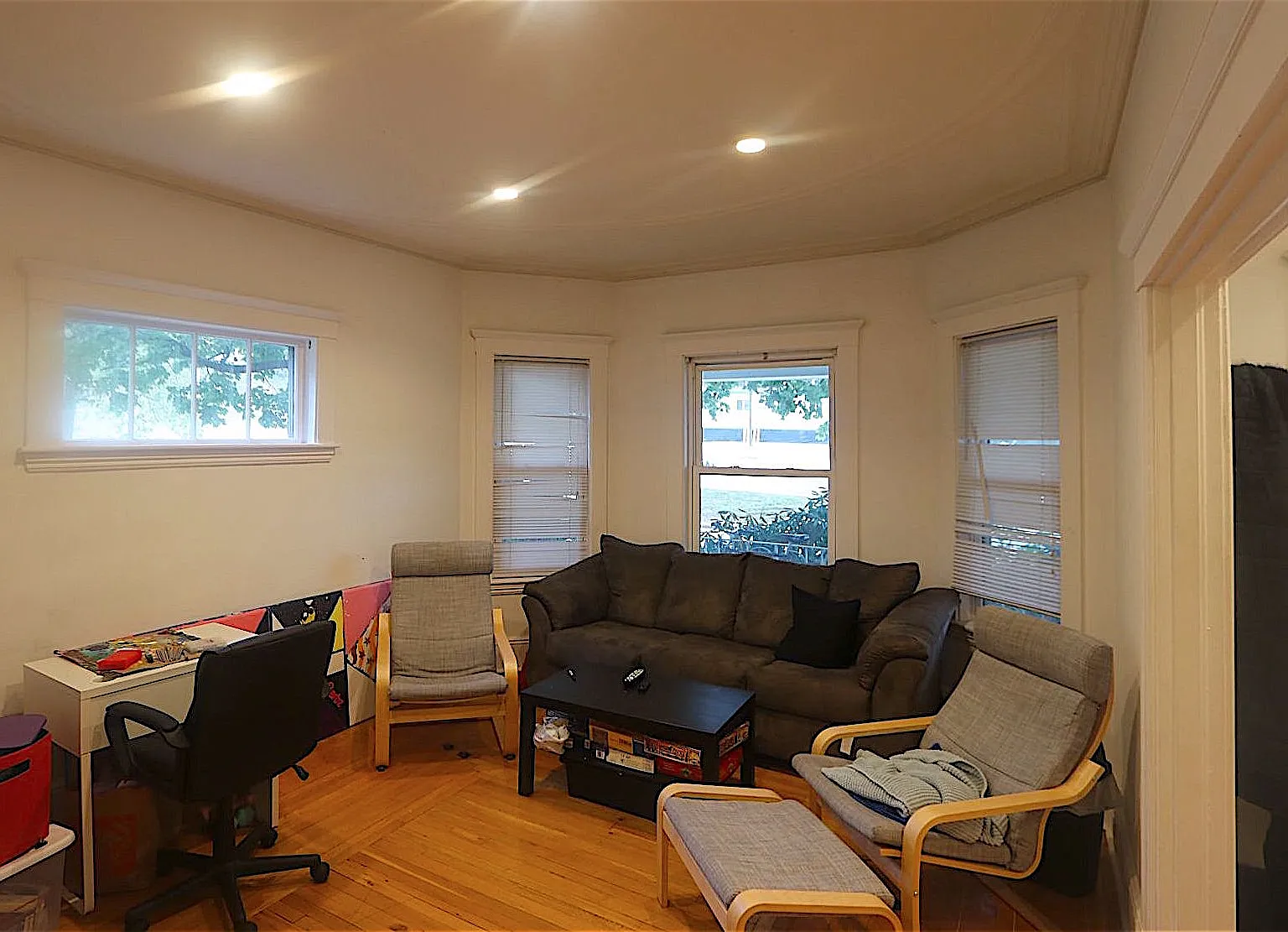 152 Curtis St — Photo 2