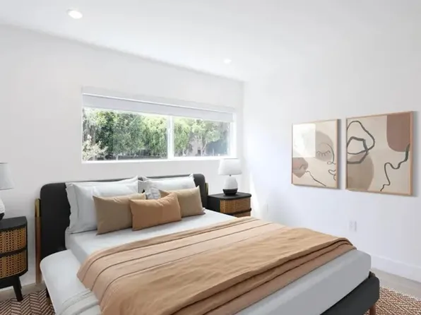 2136 Colby Ave, 2136 Colby Ave APT 11, Los Angeles, CA 90025