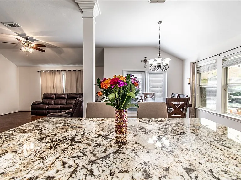 3810 Los Arroyos Dr — Photo 30