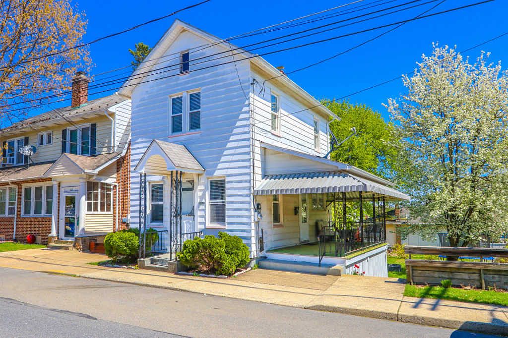 131 Chestnut St, Roseto, PA 18013 Zillow