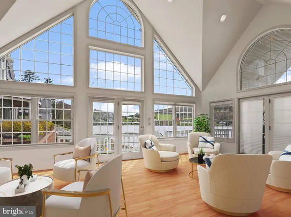 218 Point Rd, Factoryville, PA 18419