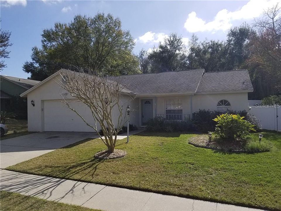 2nd image of 611 Chilt Dr