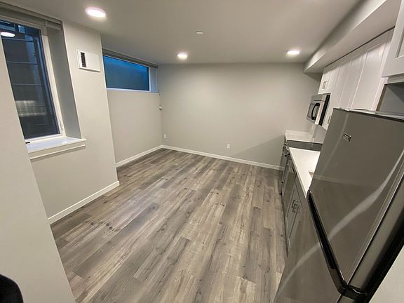 3rd image of 5521 15th Ave NE APT 3