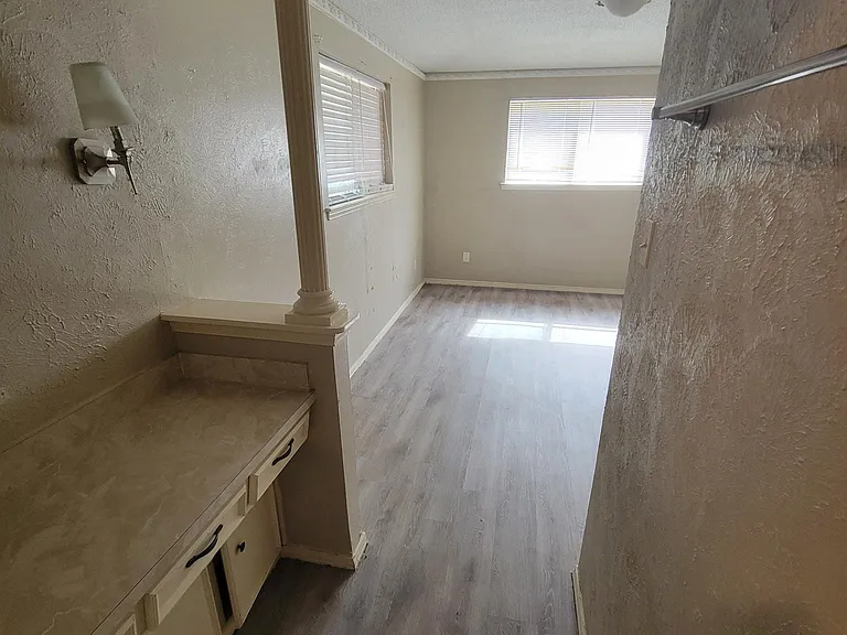 1314 Hanna Cir — Photo 5