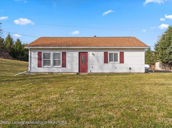 7134 Valley Hwy, Vermontville, MI 49096