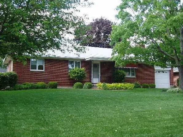 1326 Maplewood Dr, Piqua, OH 45356