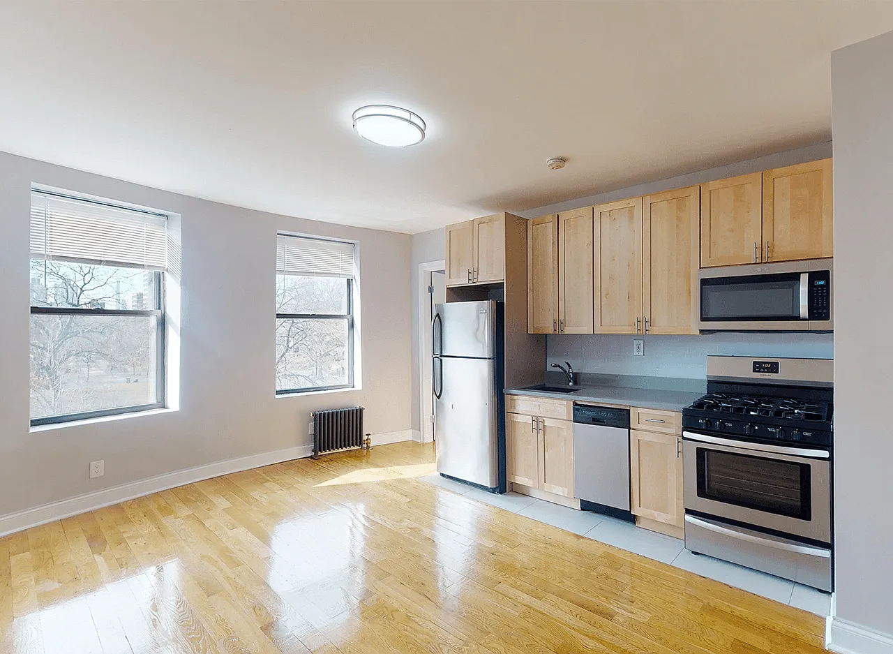 23-25 East 124th Street — Photo 2