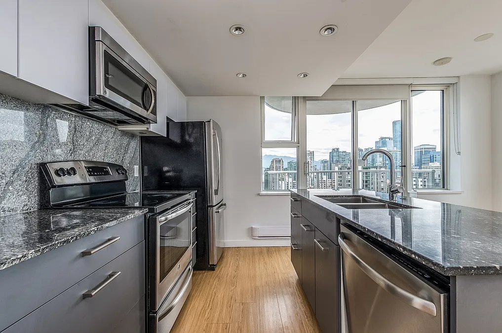 1051 Broughton Street — Photo 1