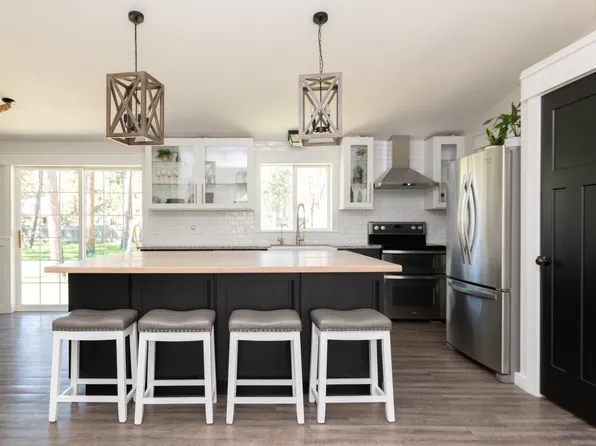 16990 Covina Rd, Bend, OR 97707