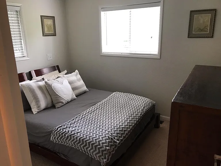 720 N Government Way — Photo 8