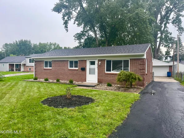 5741 Clover Ln, Toledo, OH 43623