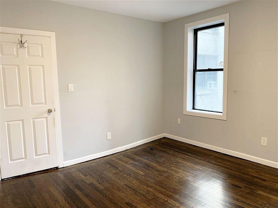 2nd image of 2401 Davidson Ave APT 3